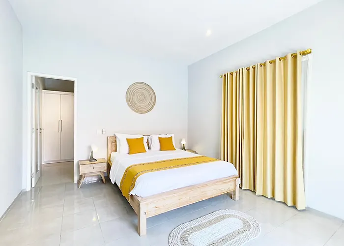 Dasa Satu - 3 Bedroom Private Pool Umalas بيت للعطل تْشانغو
